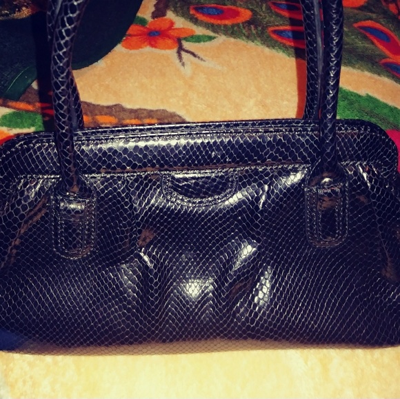 used Banana Republic python snake print bag - Picture 1 of 8